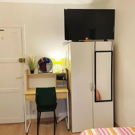 Big Apartment 10 Minuits From Notre Dame De Paris בית אירוח שואזי-לה-רואה